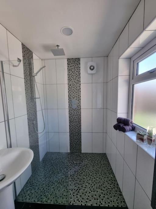 לייסטר Somers Lodge מראה חיצוני תמונה